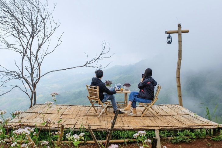 Khi kết hôn, để tránh mâu thuẫn, vợ chồng có thể cùng bàn bạc, thỏa thuận một số thứ như quỹ chung, quỹ riêng, chi tiêu, việc nhà, chăm sóc con cái - Ảnh minh họa: QUANG ĐỊNH